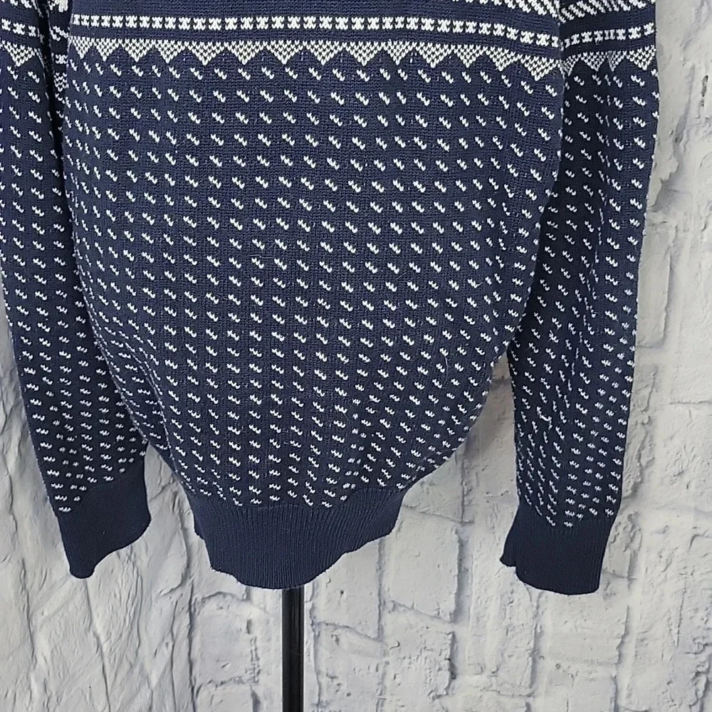 J. CREW Snowflake Holiday Sweater‎ XL